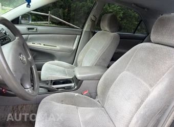 2003 Toyota Camry LE – miniatura 8