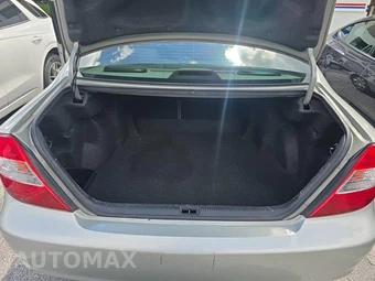 2003 Toyota Camry LE – miniatura 19