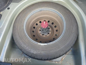 2003 Toyota Camry LE – miniatura 7