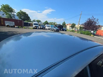 2003 Toyota Camry LE – miniatura 12