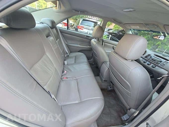 2003 Toyota Camry LE – miniatura 16
