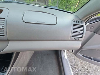 2003 Toyota Camry LE – miniatura 19