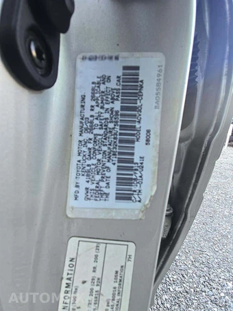 2003 Toyota Camry LE – miniatura 5
