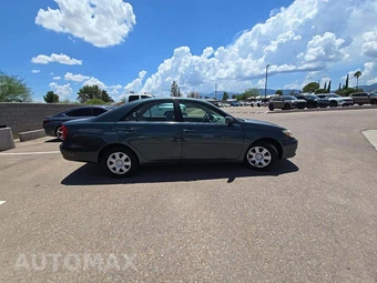 2003 Toyota Camry LE - miniatura 4