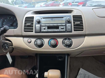 2003 Toyota Camry LE - miniatura 10