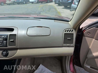 2003 Toyota Camry LE - miniatura 18