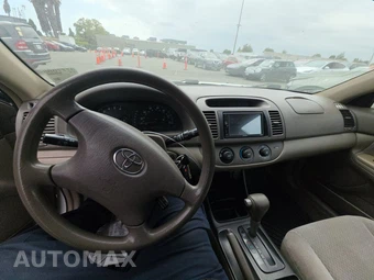 2003 Toyota Camry LE – miniatura 11