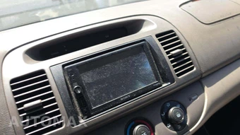 2003 Toyota Camry LE – miniatura 20