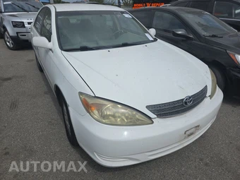 2003 Toyota Camry LE – miniatura 3