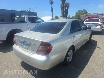 2003 Toyota Camry LE – miniatura 4