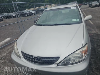 2003 Toyota Camry SE – miniatura 2