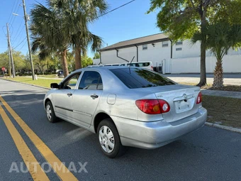 2003 Toyota Corolla CE - miniatura 7
