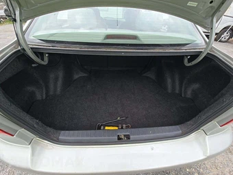 2003 Toyota Corolla LE – miniatura 14