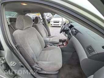 2003 Toyota Corolla LE – miniatura 18