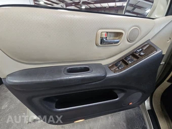 2003 Toyota Highlander Limited – miniatura 9