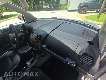 2003 Volkswagen New Beetle Convertible GLS - miniatura 16