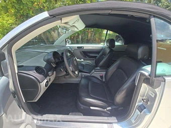 2003 Volkswagen New Beetle Convertible GLS - miniatura 3