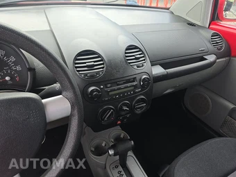 2003 Volkswagen New Beetle Coupe GL Hatchback – miniatura 11