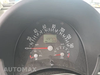 2003 Volkswagen New Beetle Coupe GL Hatchback – miniatura 12