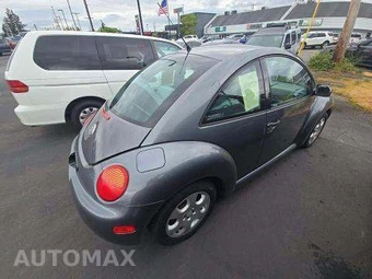 2003 Volkswagen New Beetle Coupe GLS Hatchback – miniatura 3