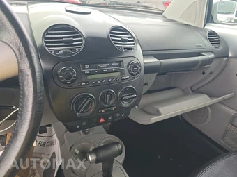 2003 Volkswagen New Beetle GLS Hatchback – miniatura 17