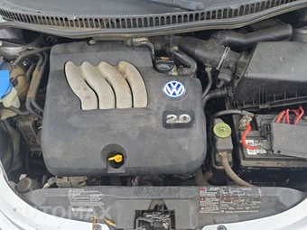 2003 Volkswagen New Beetle GLS Hatchback – miniatura 22