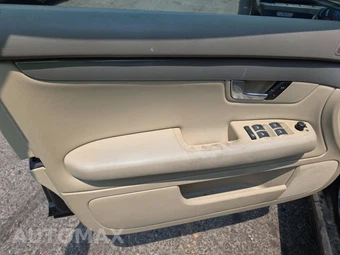 2004 Audi A4 1.8T Sedan – miniatura 9