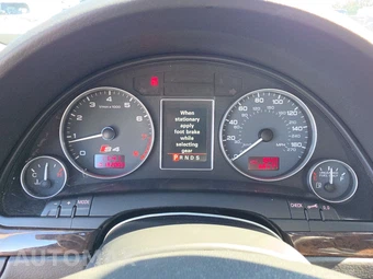 2004 Audi S4 Sedan – miniatura 12