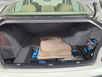 2004 BMW 3 Series Sedan 325i – miniatura 16