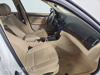 2004 BMW 3 Series Sedan 325i – miniatura 8