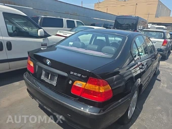 2004 BMW 3 Series Sedan 325xi – miniatura 4