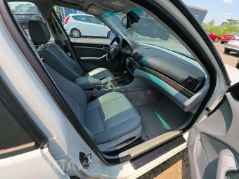 2004 BMW 3 Series Sedan 325xi – miniatura 18