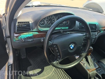 2004 BMW 3 Series Sedan 330xi - miniatura 10