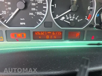 2004 BMW 3 Series Sedan 330xi - miniatura 12