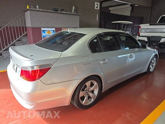 2004 BMW 5 Series Sedan 530i w/Sport Pkg - miniatura 4