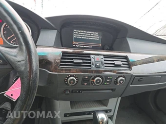 2004 BMW 5 Series Sedan 530i - miniatura 11