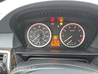 2004 BMW 5 Series Sedan 530i - miniatura 12