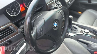 2004 BMW 5 Series Sedan 530i - miniatura 25