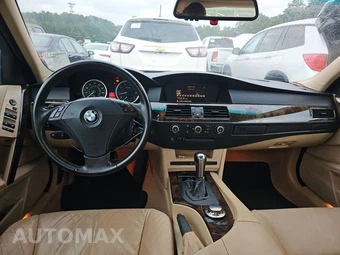 2004 BMW 5 Series Sedan 530i - miniatura 11