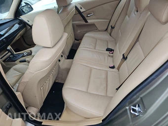 2004 BMW 5 Series Sedan 530i - miniatura 13