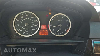 2004 BMW 5 Series Sedan 530i - miniatura 27