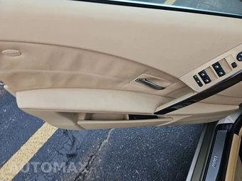 2004 BMW 5 Series Sedan 530i - miniatura 9