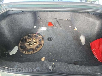 2004 Buick Regal LS – miniatura 22