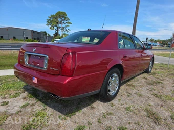 2004 Cadillac DeVille – miniatura 3