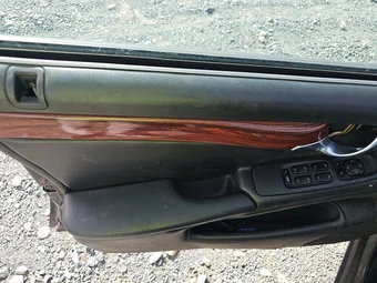 2004 Cadillac DeVille - miniatura 9