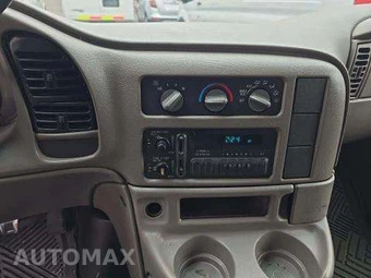 2004 Chevrolet Astro Cargo Van 1SA 111.2" WB - miniatura 10