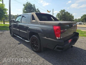 2004 Chevrolet Avalanche 1500 Z66 Crew Cab Short Bed 1SN - miniatura 2