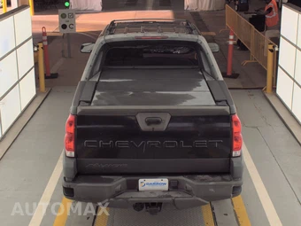 2004 Chevrolet Avalanche 2500 Crew Cab Short Bed – miniatura 5
