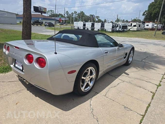 2004 Chevrolet Corvette Convertible – miniatura 3