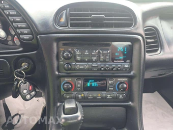 2004 Chevrolet Corvette Convertible - miniatura 10
